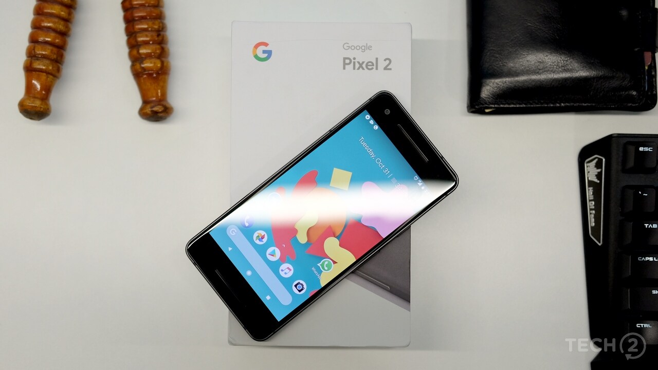 It looks a lot like the Nokia 6 from the front