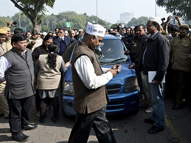Arvind Kejriwal's iconic blue Wagon R car found abandoned in Ghaziabad two days after theft Arvind Kejriwal's iconic blue Wagon R car found abandoned in Ghaziabad two days after theft