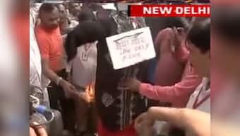 Delhi sanitation workers to block roads across three MCDs today; demand instant payment of salaries, arrears