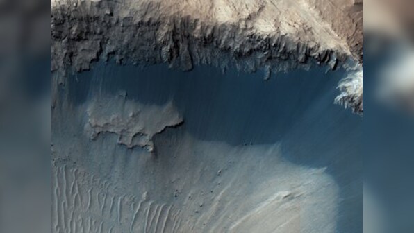 NASA's Mars Reconnaissance Orbiter finds origin of sand on the red planet