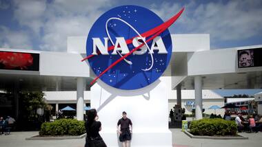 NASA to soon announce names of the astronauts assigned to Boeing, SpaceX flights