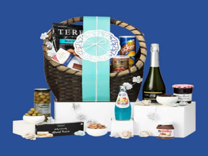 This Diwali pick the best food hampers for all kinds of friends
