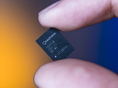 Qualcomm sues Apple alleging violation of software license contract to benefit rival Intel Corp Qualcomm sues Apple alleging violation of software license contract to benefit rival Intel Corp