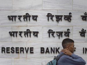 RBI orders banks to immediately pay interest under Gold Monetisation Scheme RBI orders banks to immediately pay interest under Gold Monetisation Scheme