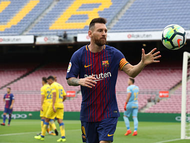 La Liga: Barcelona beat Las Palmas as Catalonia referendum forces match to be played behind close doors La Liga: Barcelona beat Las Palmas as Catalonia referendum forces match to be played behind close doors