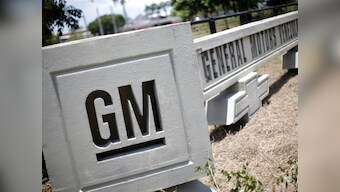 General Motors to equip its newer cars with in-dash e-commerce technology