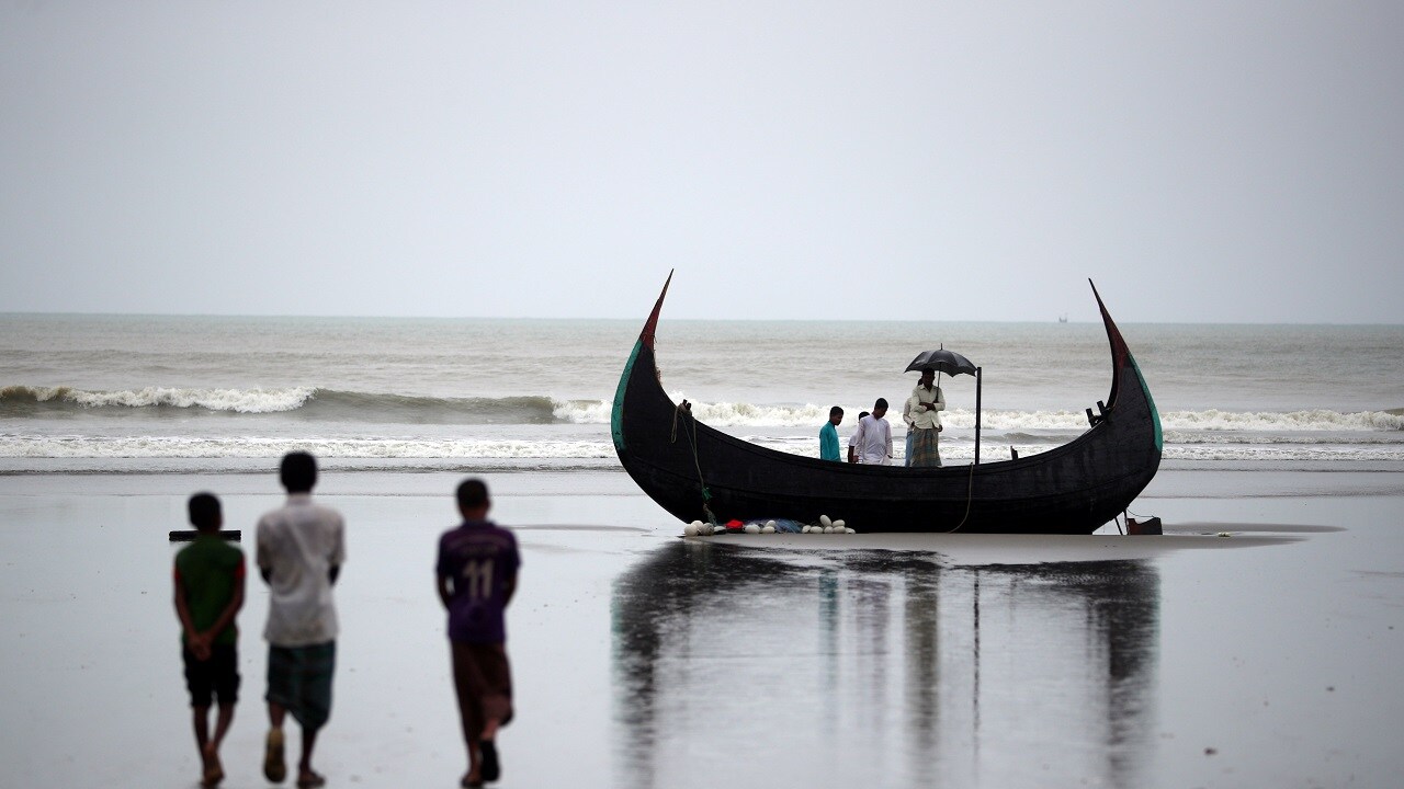 Rohingya Crisis Four Refugees Die After Their Boat Capsizes Off Bangladesh Coast World News 0809