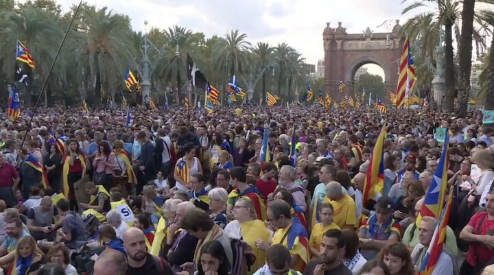 Catalan president, leaders sign declaration of independence but put it on hold for talks with Madrid