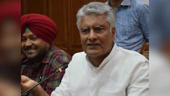 Punjab Congress chief Sunil Jakhar sends resignation to Rahul Gandhi after party's Lok Sabha loss in Gurdaspur; Amarinder Singh calls it 'unnecessary'
