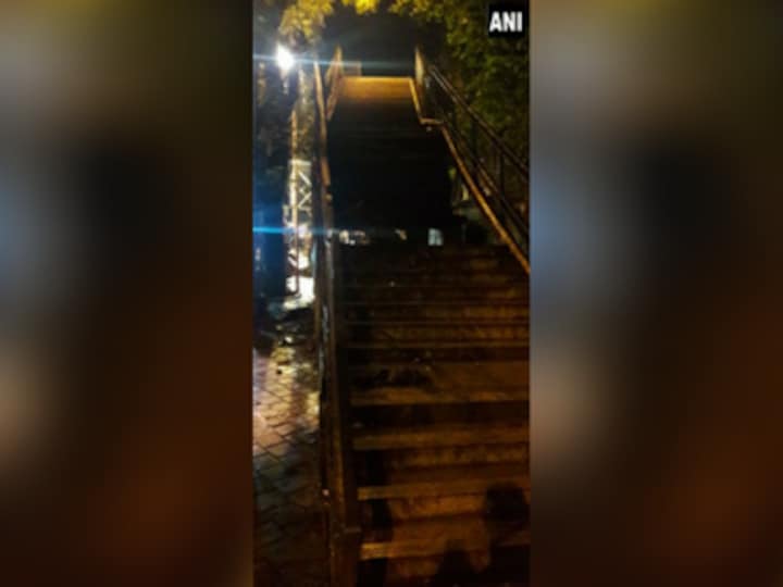 One injured after portion of staircase caves in near Charni Road station in Mumbai