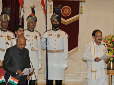 Ram Nath Kovind, Venkaiah Naidu greet nation on Diwali eve, emphasise on need for pollution-free celebration Ram Nath Kovind, Venkaiah Naidu greet nation on Diwali eve, emphasise on need for pollution-free celebration
