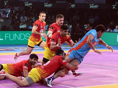 Pro Kabaddi League 2017: Pardeep Narwal propels Patna Pirates into 2nd qualifier; Gujarat Fortunegiants continue dream run Pro Kabaddi League 2017: Pardeep Narwal propels Patna Pirates into 2nd qualifier; Gujarat Fortunegiants continue dream run