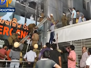 Warangal hospital fire: Patient left behind by doctors in operation theatre dies of suffocation Warangal hospital fire: Patient left behind by doctors in operation theatre dies of suffocation