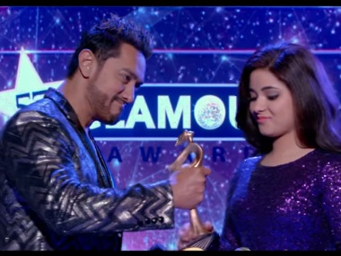 Watch: Secret Superstar song 'Nachdi Phira' is Aamir Khan's favourite from the film Watch: Secret Superstar song 'Nachdi Phira' is Aamir Khan's favourite from the film