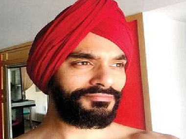 Angad Bedi dons a red turban in his first look from Diljit Dosanjh's Sandeep Singh biopic Angad Bedi dons a red turban in his first look from Diljit Dosanjh's Sandeep Singh biopic