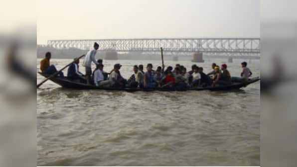 Boat carrying migrants from Afghanistan, Pakistan, Bangladesh capsizes in eastern Turkey’s Lake Van; 7 killed, 64 rescued