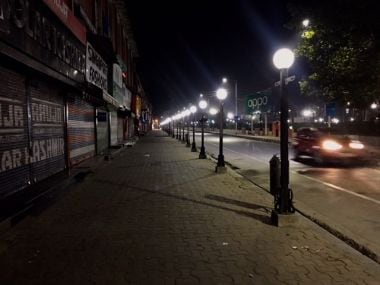 Increased incidents of braid chopping has affected routine life routine in Kashmir. Markets shut early and the streets wear a deserted look before seven in the evening. Image procured by Sameer Yasir.