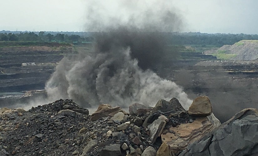 Tamnar coal mines in Raigarh, Chattisgarh. Shantanu Guha Ray/Firstpost