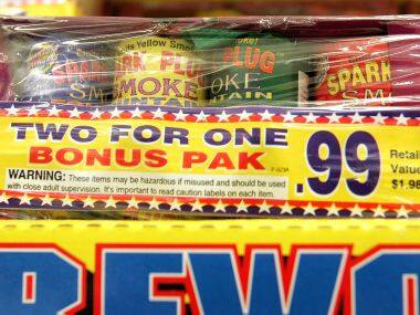 Despite SC ban, Delhi BJP spokesperson distributes firecrackers among children