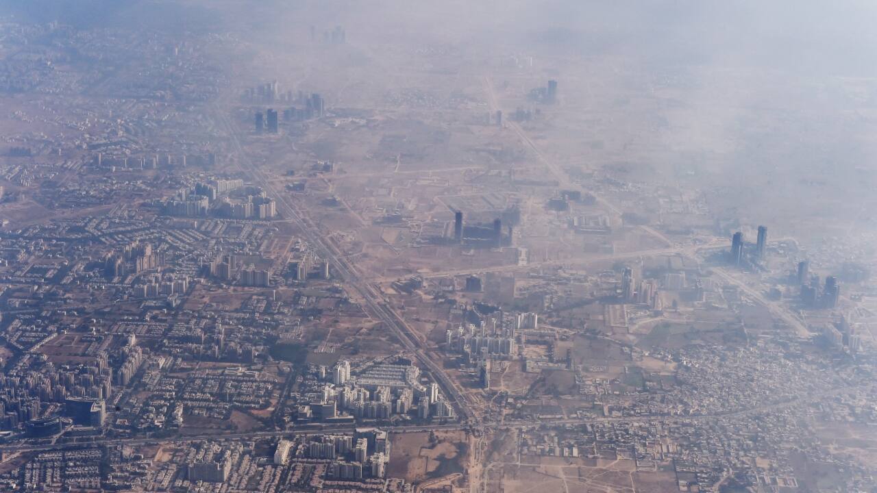 Delhi pollution Emission levels from firecrackers fell by 40 percent