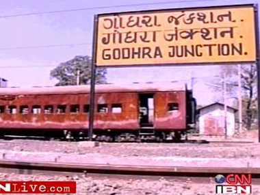 2002 Godhra carnage: Gujarat HC commutes 11 death sentences, all convicts get life imprisonment 2002 Godhra carnage: Gujarat HC commutes 11 death sentences, all convicts get life imprisonment
