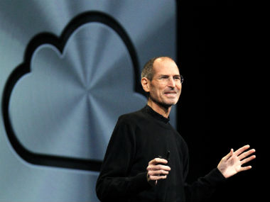 iCloud services infrastructure executive leaves the company; signals Apple's reduced dependancy on external Cloud services iCloud services infrastructure executive leaves the company; signals Apple's reduced dependancy on external Cloud services