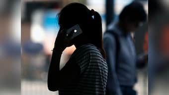 India projected to have 530 million smartphone users in 2018: Study