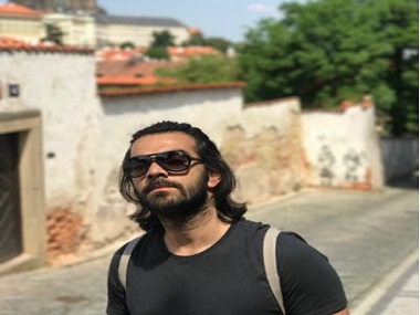 Spotlight 2: Karan V Grover unveils his first look from Vikram Bhatt's web series Spotlight 2: Karan V Grover unveils his first look from Vikram Bhatt's web series