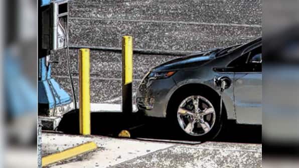 India needs to set up large lithium-ion battery manufacturing plants to become a global player in the EV market: Niti Aayog