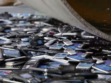 Diwali 2017: Top ten feature phones to pick from this festive season Diwali 2017: Top ten feature phones to pick from this festive season