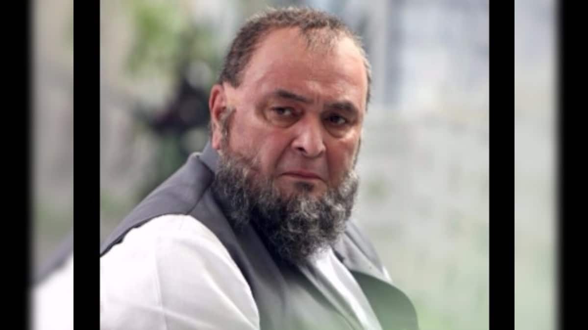 Rishi Kapoor unveils his Mulq look on Twitter; teases set photos from ...