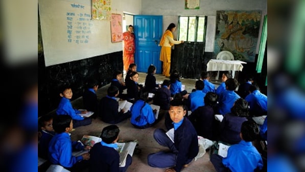 Kerala govt to provide laptops and projectors to 20,000 classrooms by January 2018