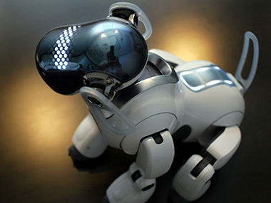 Sony is bringing back the Aibo robotic pet as a smarthome device infused with AI Sony is bringing back the Aibo robotic pet as a smarthome device infused with AI