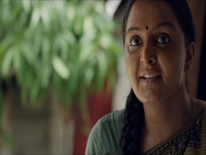 Udaharanam Sujatha movie review: Manju Warrier is a rockstar of this Nil Battey Sannata remake