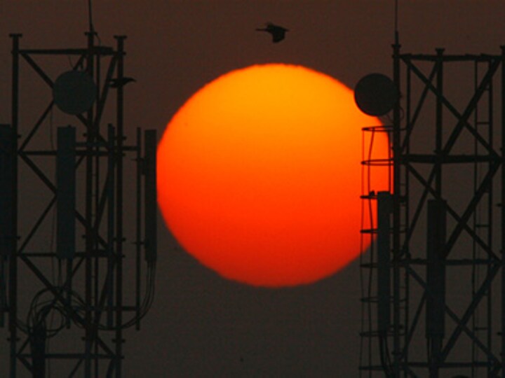 Number of telephone subscribers see a slight decline in July-August: TRAI