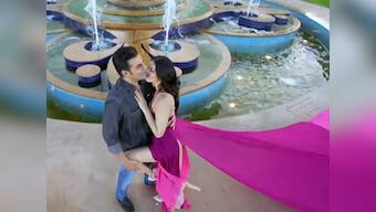 Tera Intezaar trailer: Sunny Leone, Arbaaz Khan starrer sees the former on (some sort of) a quest