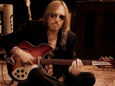 Tom Petty, rock musician and vocalist of The Heartbreakers, dies at 66 after cardiac arrest Tom Petty, rock musician and vocalist of The Heartbreakers, dies at 66 after cardiac arrest