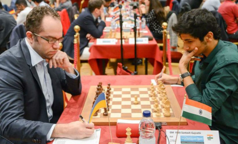 Vidit Gujrathi (R) up against against Pavel Eljanov. John Saunders