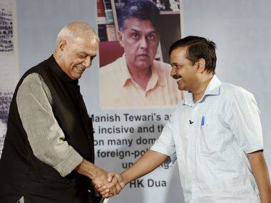 Yashwant Sinha shares dais with Kejriwal; rebuts Modi's Shalya barb with Duryodhan/Dushasan remark