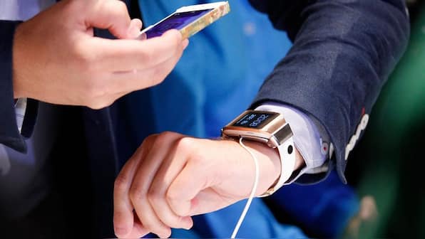 Google had once reportedly contemplated putting a punch-hole display on a smartwatch