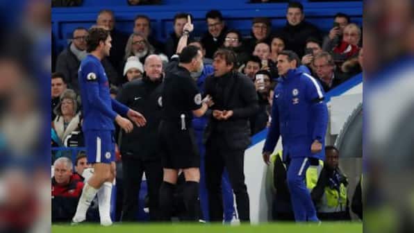 Premier League: Antonio Conte apologises for 'animated' rant at referee during Chelsea's clash with Swansea
