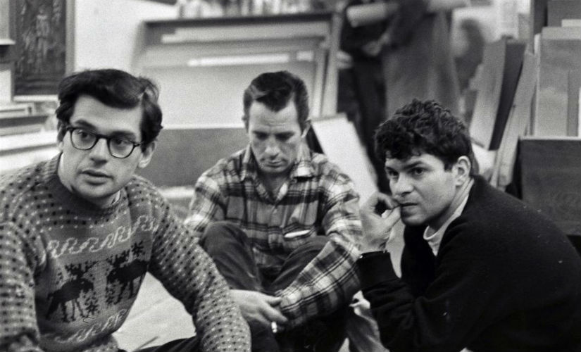 Allen Ginsberg, Jack Kerouac, and Gregory Corso in Greenwich Village, New York City, 1957. Twitter/@Chlodnyodcien