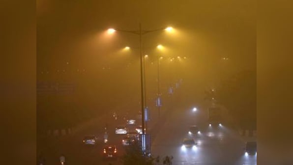Delhi smog: Trucks, heavy vehicles banned from entering state till Sunday as authorities look to curb pollution