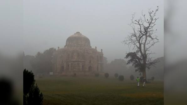 Delhi smog: Experts say situation may persist till Saturday; Kejriwal says decision on odd-even tomorrow