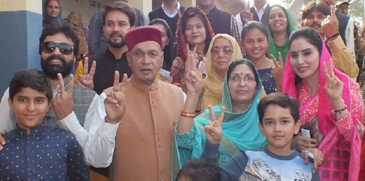 Himachal Pradesh Assembly Election 2017 highlights: Around 74% voter turnout till 5pm; BJP, Congress each claim thumping win