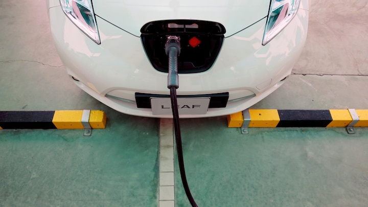 Tata Power partners with HPCL to install EV charging station across India