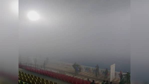 Delhi smog LIVE updates: Air quality level still 'very poor'; half marathon event to go ahead on 19 Nov despite calls to cancel it