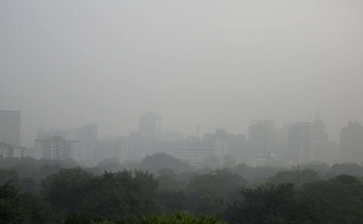 As air quality in Delhi remains 'severe', Arvind Kejriwal govt shuts down primary schools