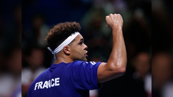 Davis Cup: Jo-Wilfried Tsonga eases past Steve Darcis to help France level with Belgium in final