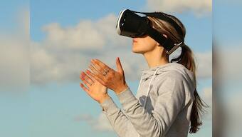 Playing a VR game while drawing blood may significantly reduce perception of pain